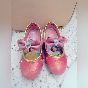 Disney Princess - High Heels. Size 7.